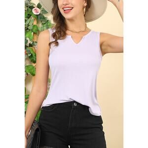 NWT LAVENDER V NECK SLEEVLESS T SHIRT TANK TOP - Medium